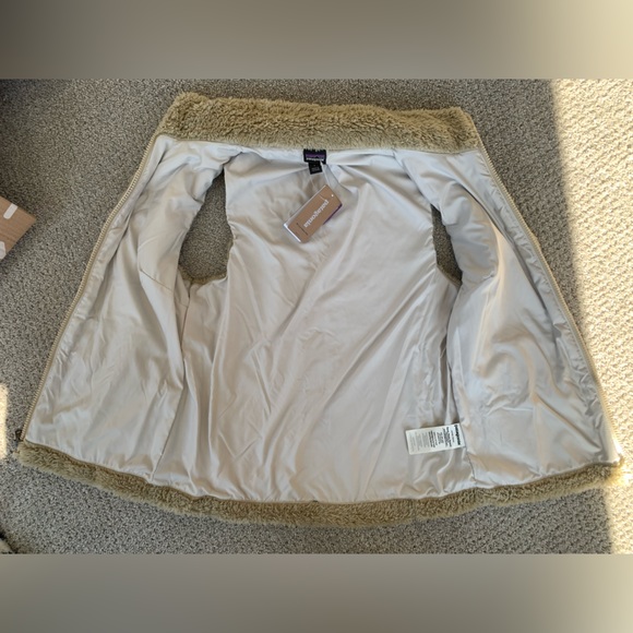NWT Patagonia W's Los Gatos Vest size Small - Picture 3 of 5